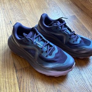 Salomon Glide Max Trail, Womens 9